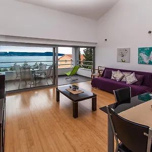 Apartment Vista 